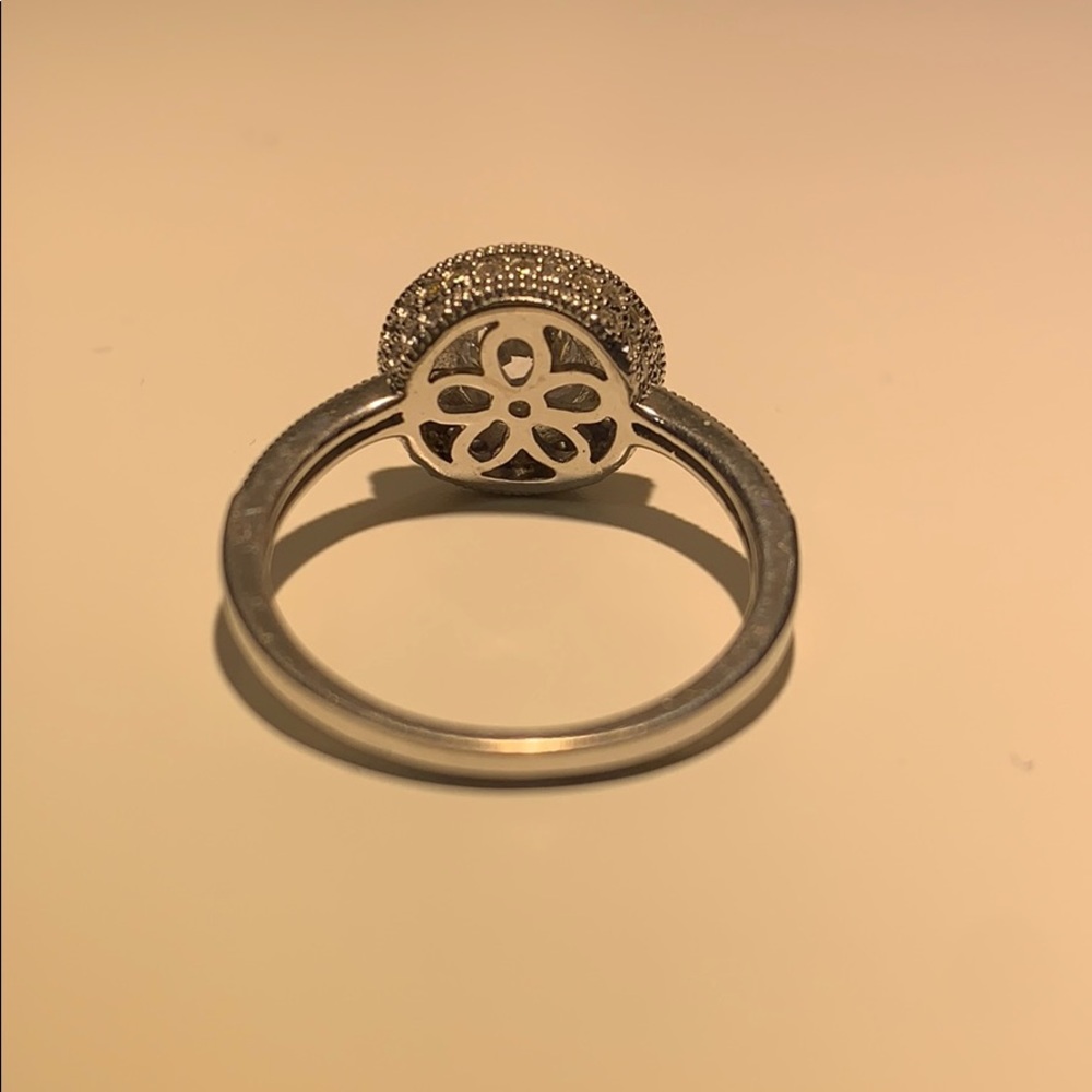 Halo Ring - Picture 8 of 9